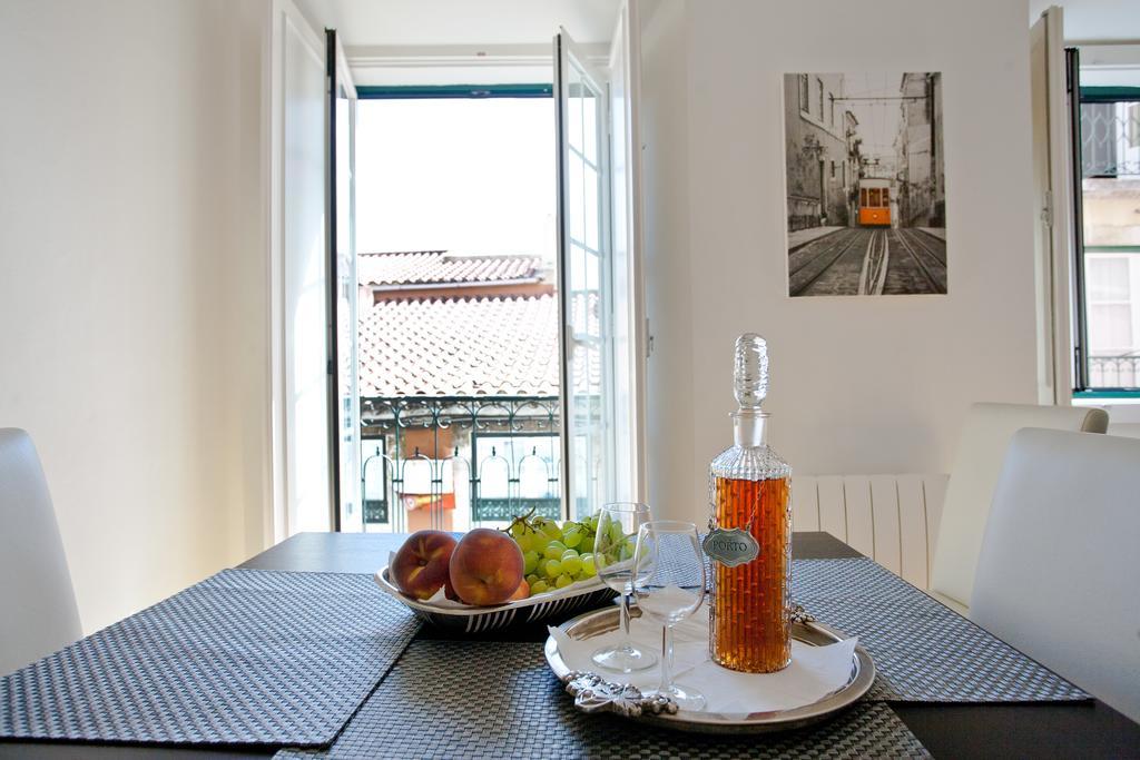 Downtown Apartments Bica Lisbon Exterior photo