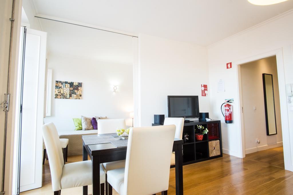 Downtown Apartments Bica Lisbon Exterior photo